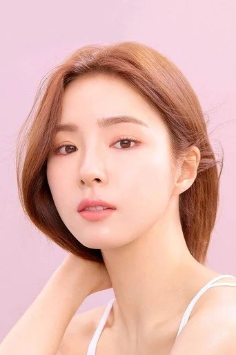 Chân dung Shin Sae-kyeong