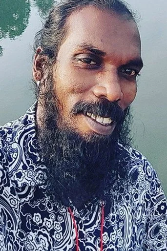 Chân dung Sooraj Pops