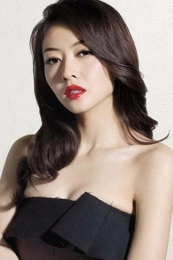 Chân dung Lynn Hung Doi-Lam