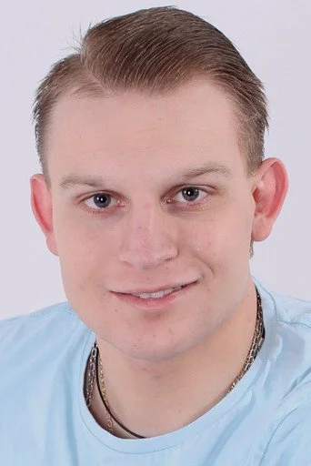 Chân dung John Batziolas