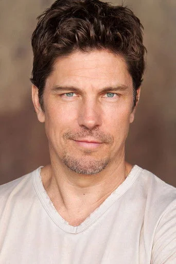 Chân dung Michael Trucco