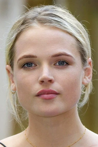 Chân dung Gabriella Wilde