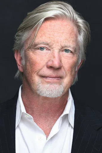 Chân dung Tom Nowicki