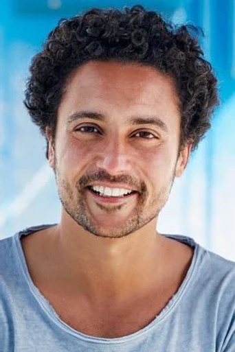 Chân dung Omar El-Saeidi