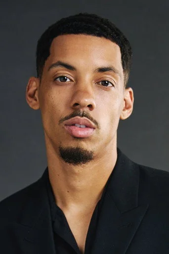Chân dung Melvin Gregg