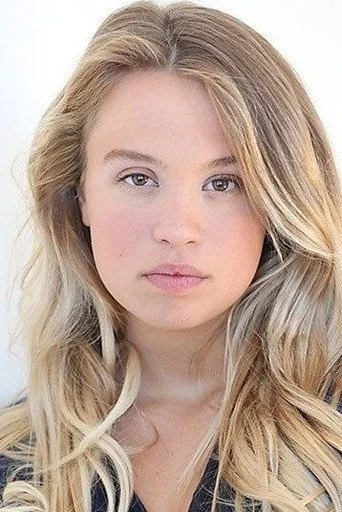 Chân dung Evie Thompson