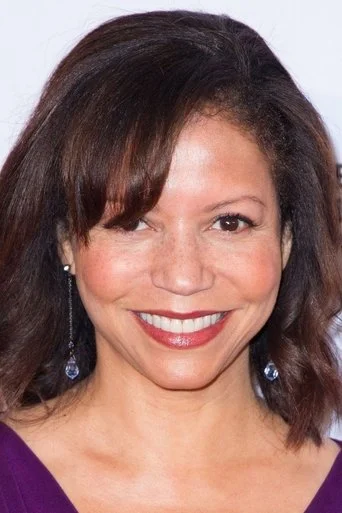 Chân dung Gloria Reuben