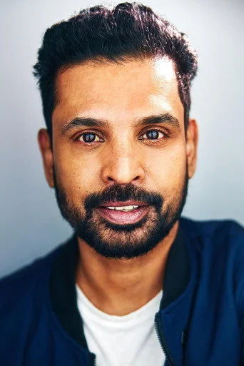 Chân dung Dinesh Thyagarajan