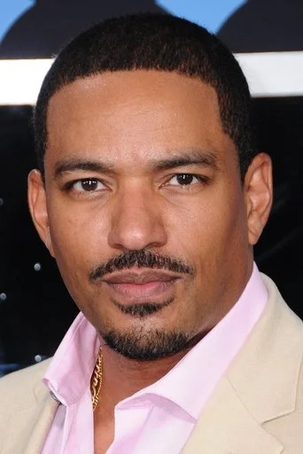 Chân dung Laz Alonso