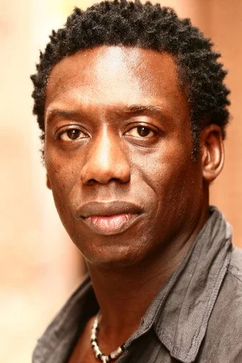 Chân dung Hakeem Kae-Kazim