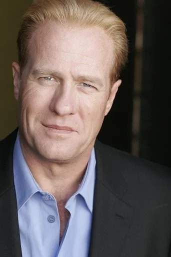 Chân dung Gregg Henry