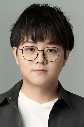 Chân dung Liangwei Hu