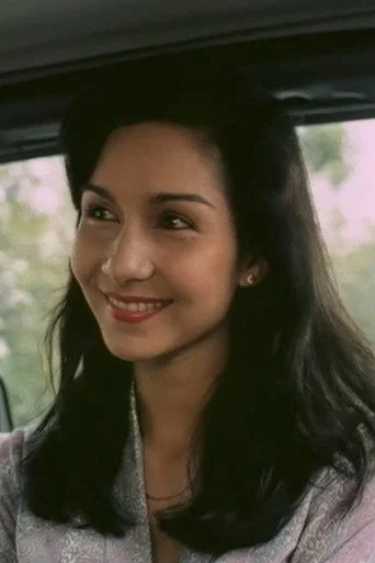 Chân dung Ramona Rahman
