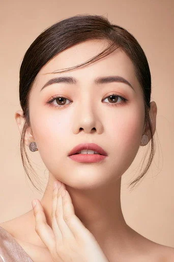 Chân dung Polly Lau