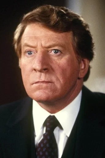 Chân dung Clive Revill