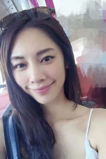 Chân dung Kelly Liao
