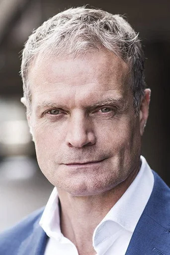 Chân dung Victor Gardener