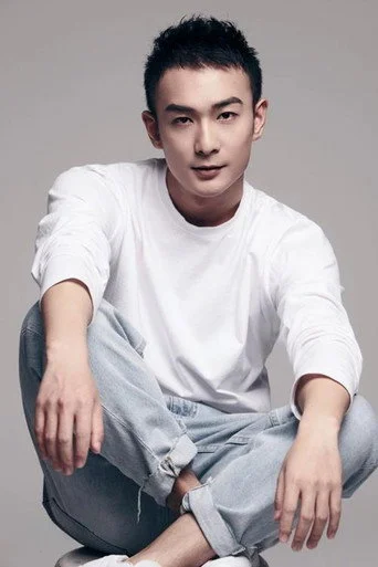 Chân dung He Junhao