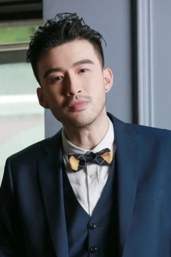 Chân dung Liao Wang