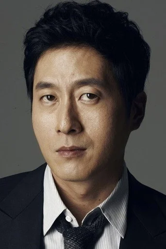 Chân dung Kim Joo-hyuk