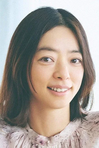 Chân dung Miwako Ichikawa