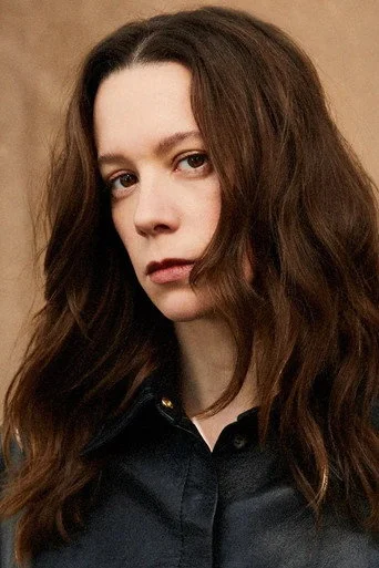 Chân dung Chloe Pirrie