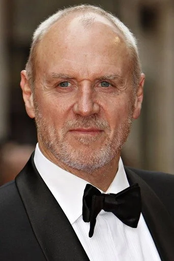 Chân dung Alan Dale