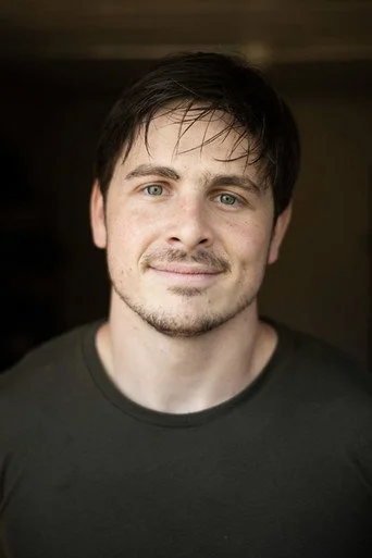 Chân dung Noah Kershisnik