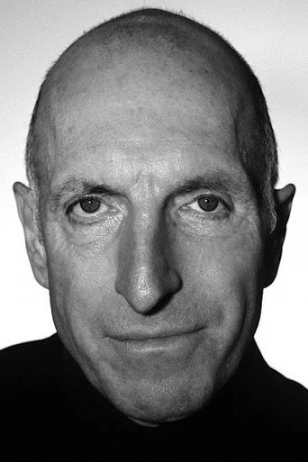 Chân dung Richard Strange