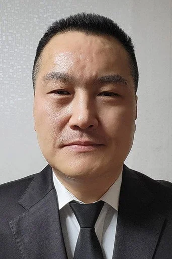 Chân dung Choi Eun-suk