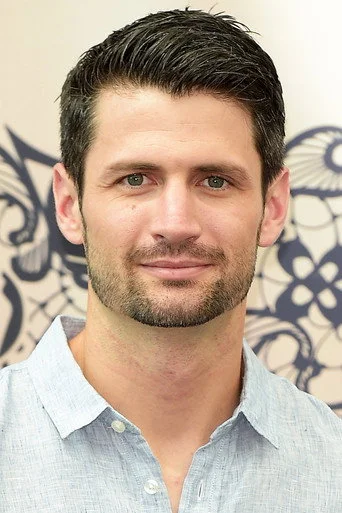 Chân dung James Lafferty