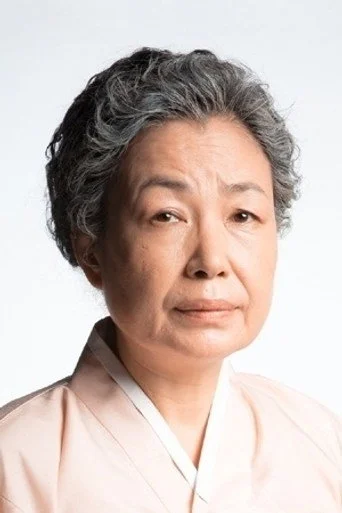 Chân dung Lee Yong-yi