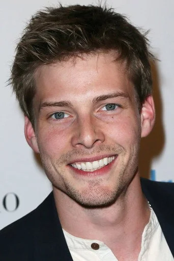 Chân dung Hunter Parrish