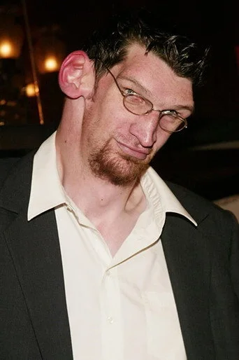 Chân dung Matthew McGrory