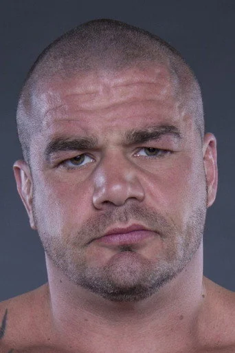 Chân dung James McSweeney