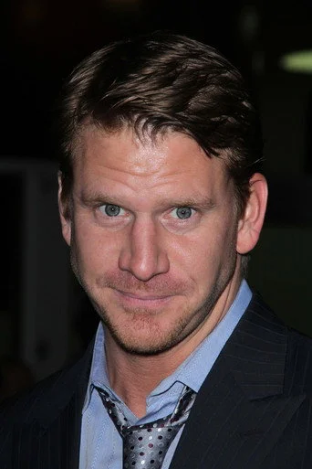 Chân dung Dash Mihok