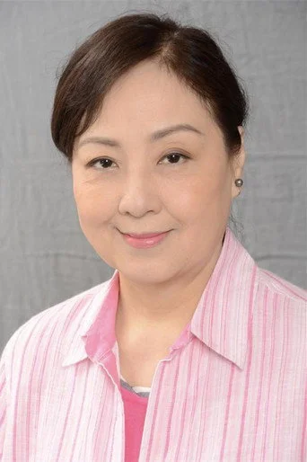 Chân dung Angelina Lo Yuen-Yan