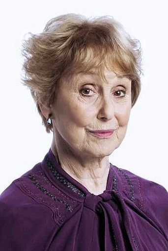 Chân dung Una Stubbs