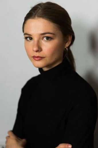 Chân dung Stefanie Scott