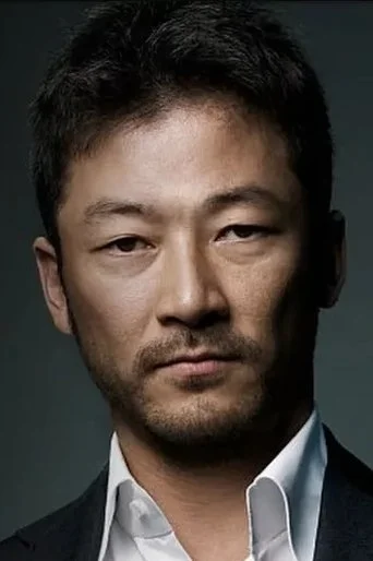 Chân dung Tadanobu Asano