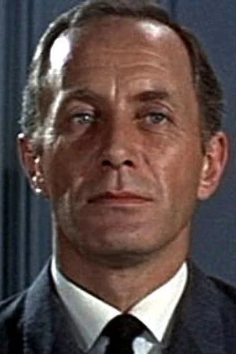 Chân dung Peter Burton