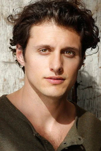 Chân dung Michael Vlamis