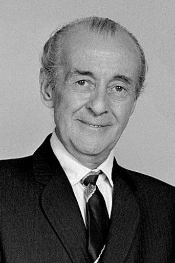 Chân dung Liam Dunn