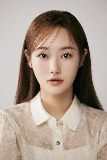 Chân dung Son Ji-young