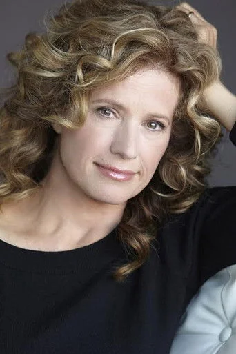 Chân dung Nancy Travis