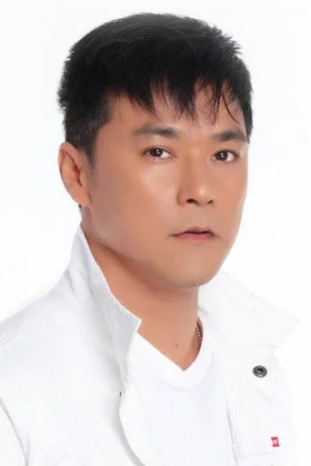 Chân dung Jeric Raval
