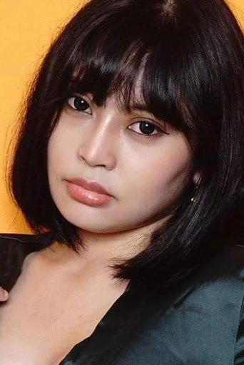 Chân dung Izza Watanabe