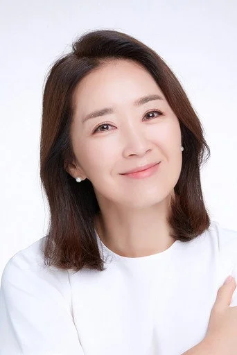 Chân dung Yun Yoo-sun