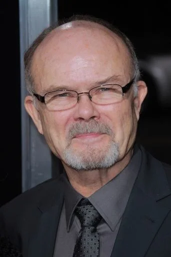 Chân dung Kurtwood Smith
