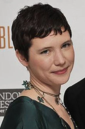 Chân dung Sarah Kants